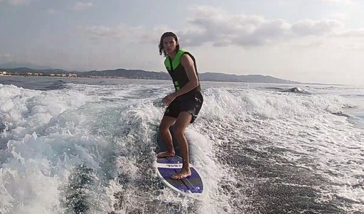 Wakesurf session